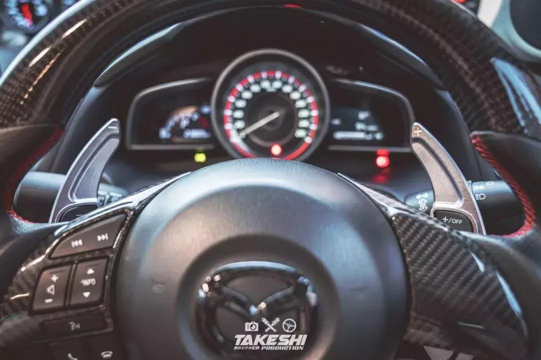 马自达3axela昂克赛拉摩登上市,马自达3axela昂克赛拉参数