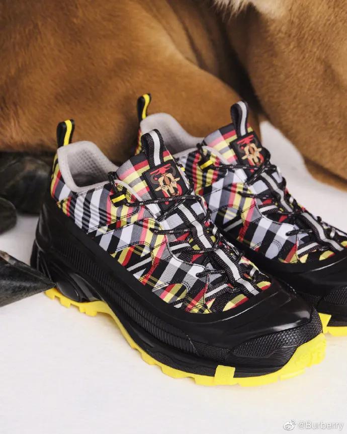 burberry贺岁,burberry牛年限定系列