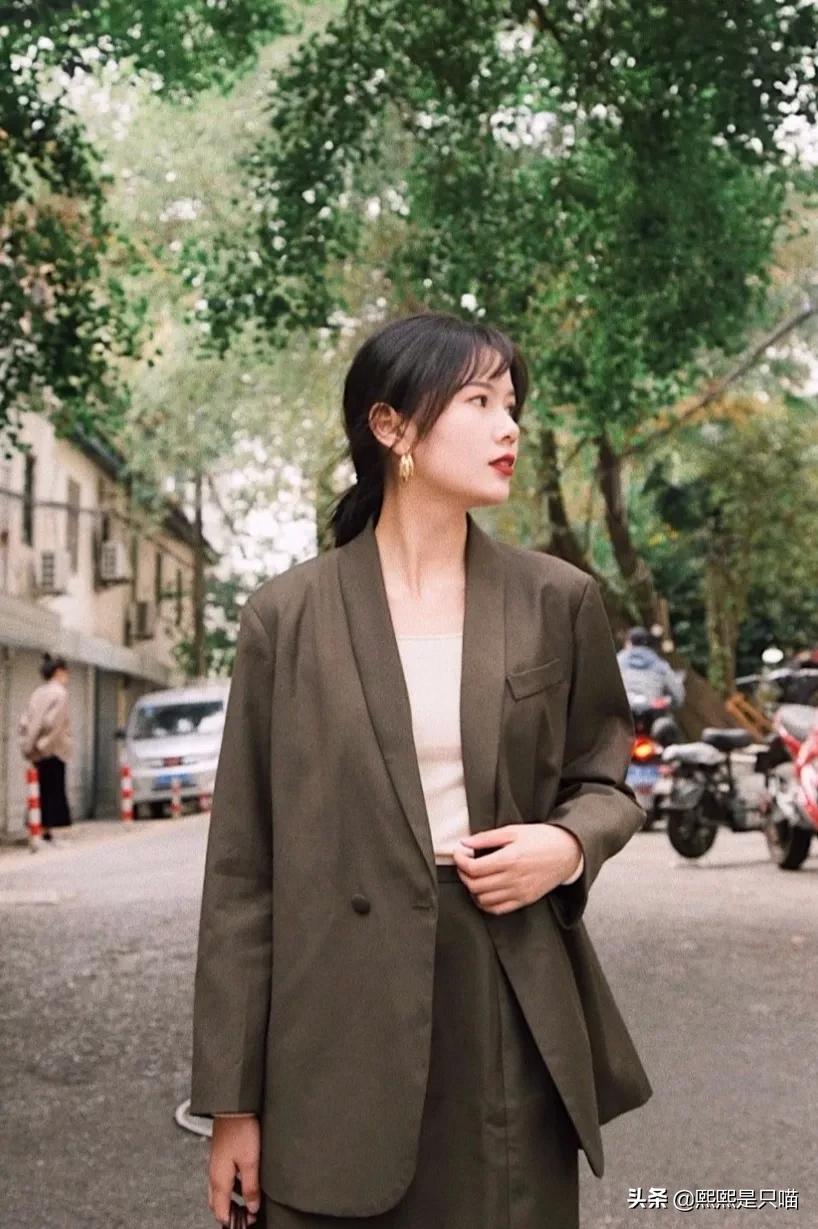 秋日值得入手的9套显气质穿搭,5套秋季穿搭简单时髦又漂亮哟
