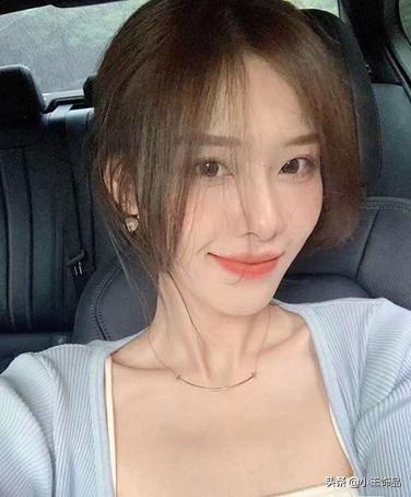 网红小笑脸项链,网红爆款微笑项链