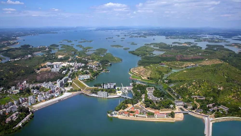 你了解东莞吗,廉江有什么