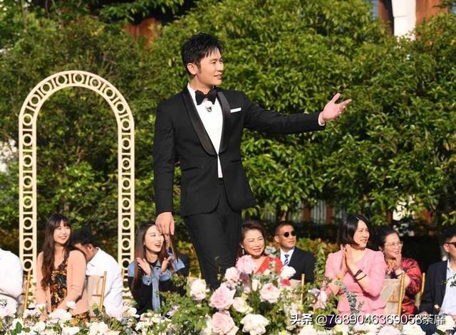 奔跑吧郑恺结婚一周年第几集,郑恺苗苗官宣奔跑吧兄弟送上祝福