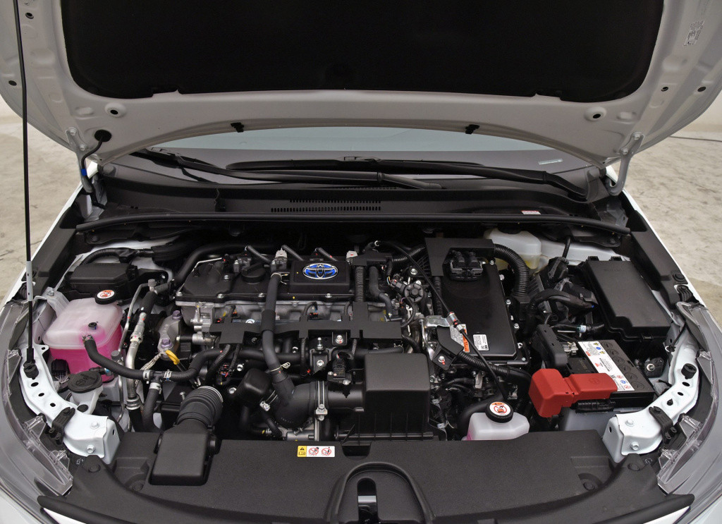 雷凌1.8双擎在市区的真实油耗,雷凌双擎e+和雷凌双擎油耗对比