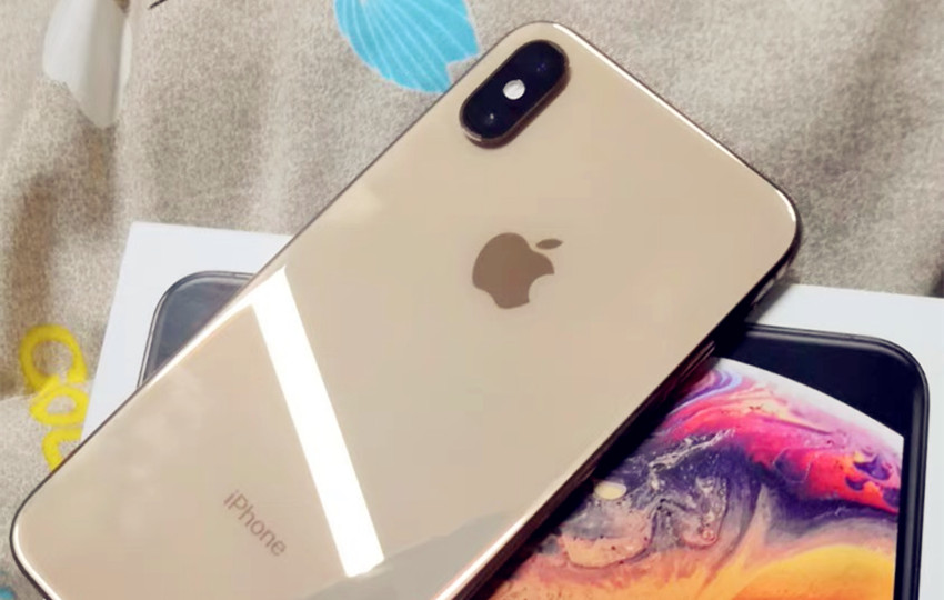 iphonexsmax后玻璃碎了,iphonexsmax后盖玻璃碎了