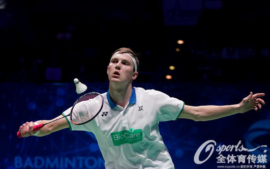 谌龙用过哪些羽毛球拍,谌龙用过什么球拍