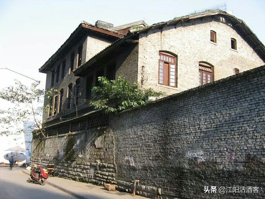 三年历史的川南人民行政公署，旧址居然在泸州的鼓楼世家