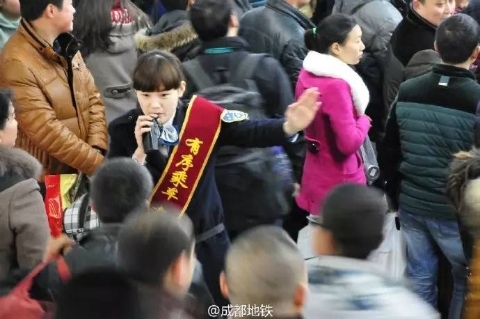 地铁站务员辛苦吗,地铁日检工的辛苦