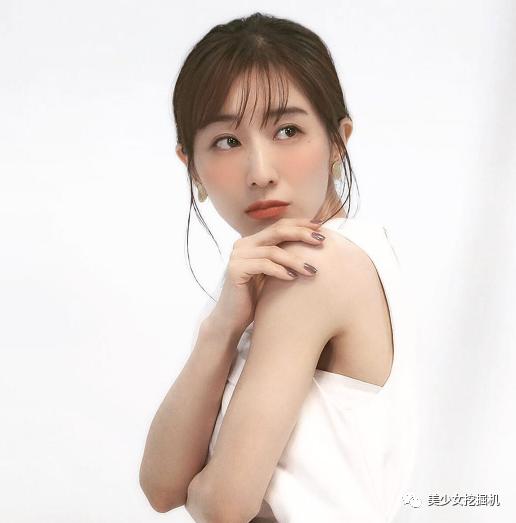 能把绿茶人设舞到女生都讨厌不起来,只有她了吧?