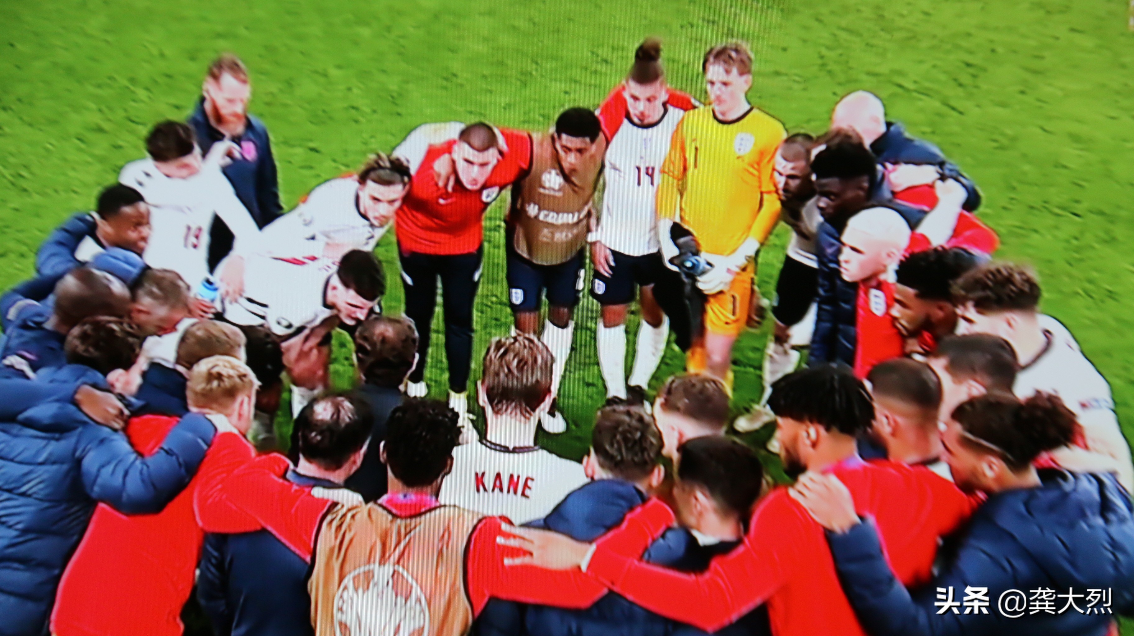 英格兰1:2输给哪个球队,为什么英格兰队世界大赛成绩不好