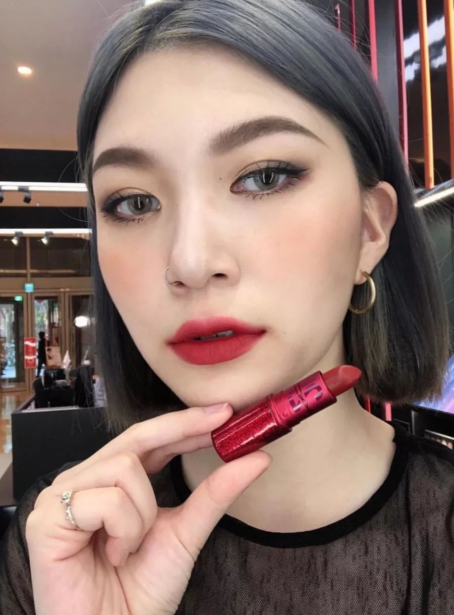 强势吊打405,阿玛尼这支新色你一定要有