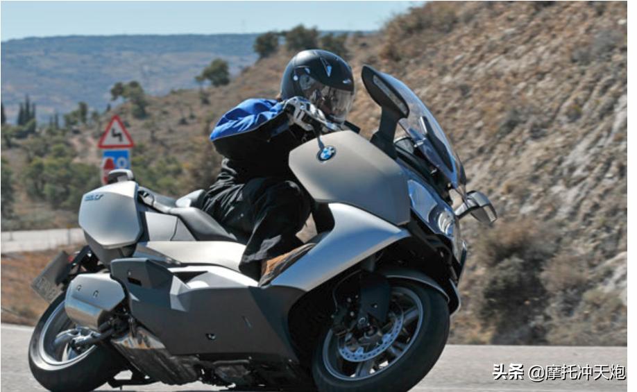 宝马踏板车650gt适合摩旅吗,宝马踏板650旅行版最新款
