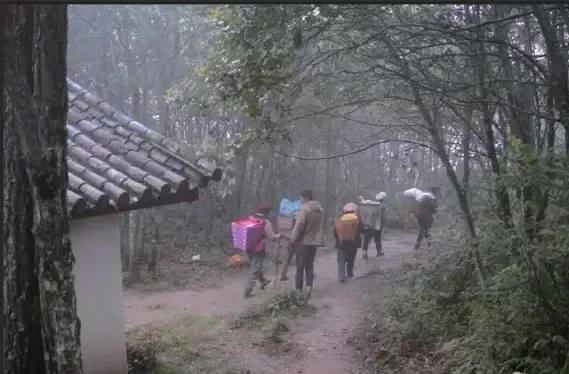 2015年9月9我上了剑川石宝山金顶寺