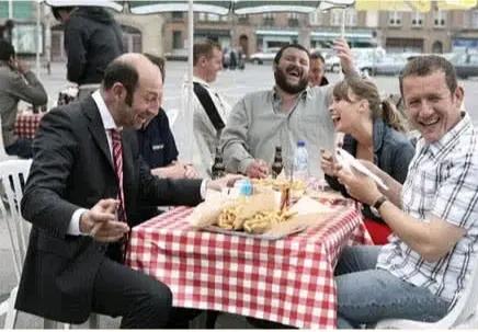 6部超搞笑喜剧电影你看过几部,推荐搞笑的电影十部必看喜剧电影