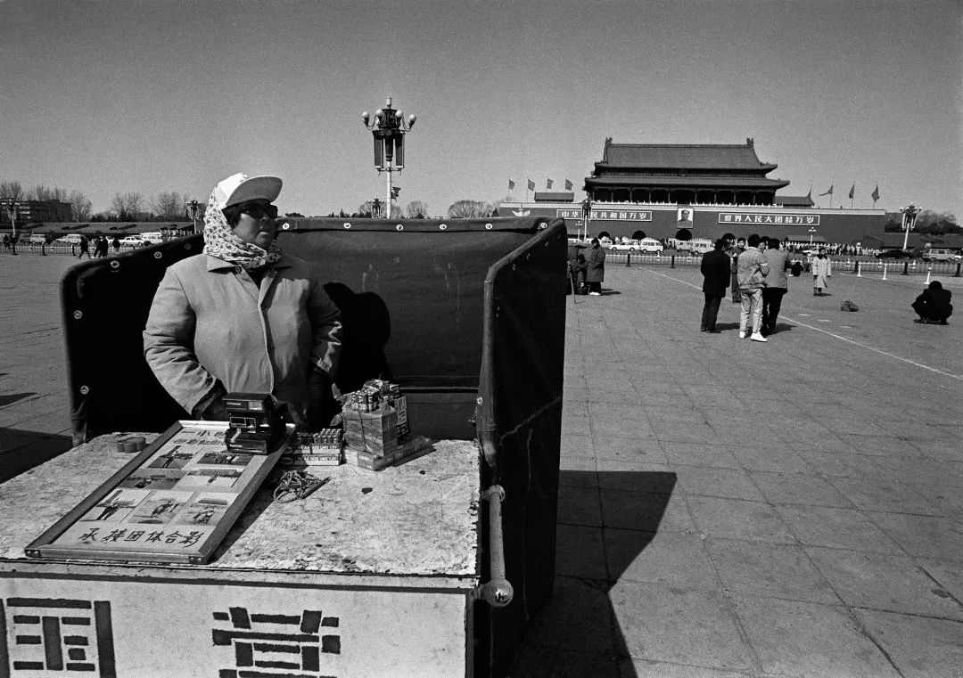 从一线记者到摄影艺术家，谢军拍下了即将消逝的时代记忆