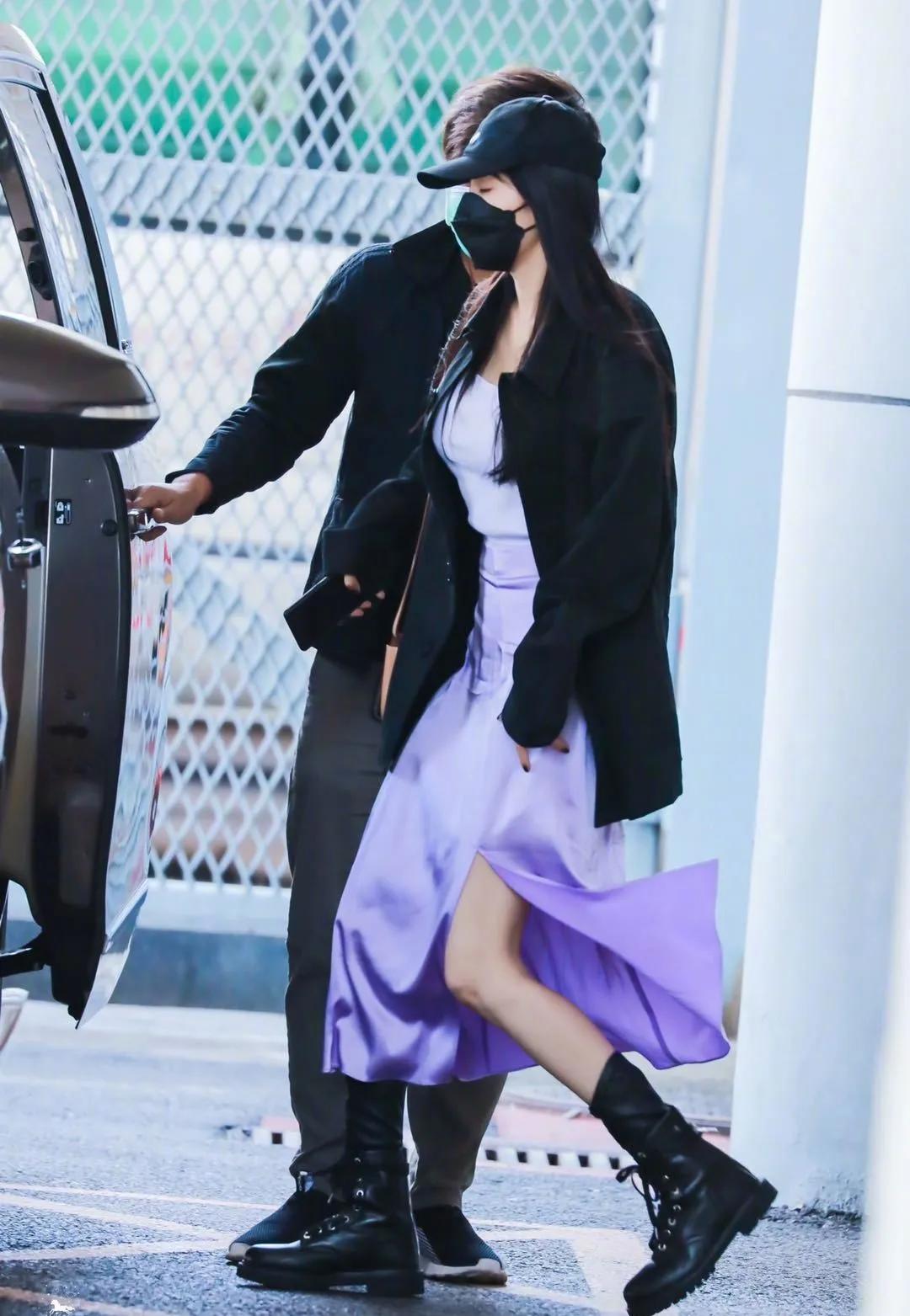 杨幂穿搭和lisa穿搭,俘获女生的穿搭