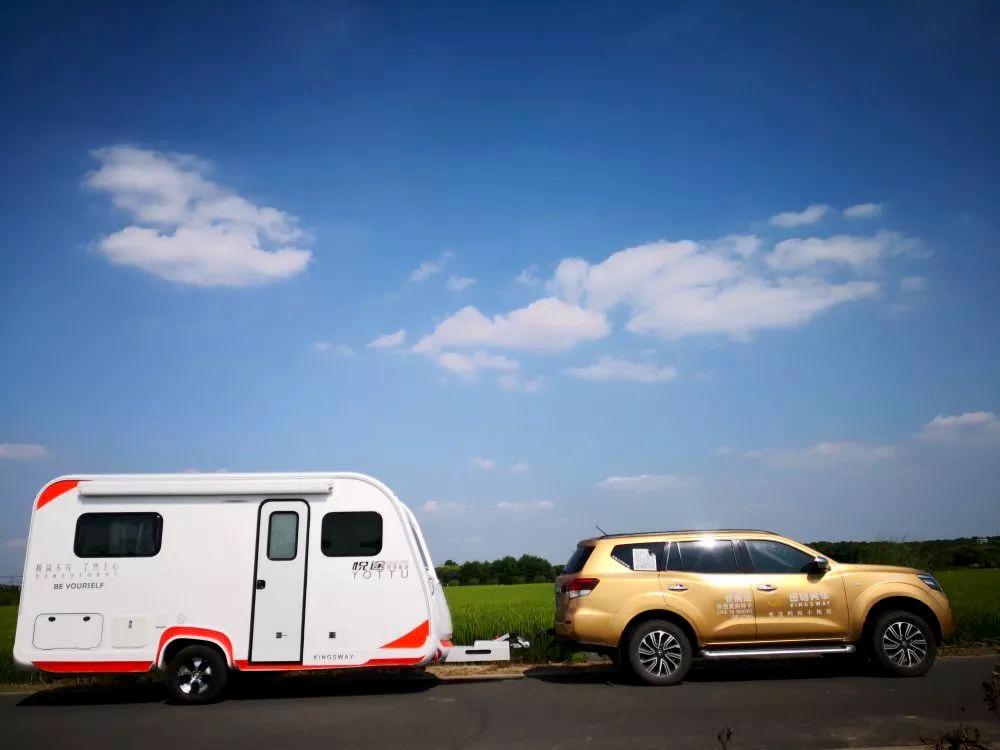 双轴公寓式拖挂房车,u型小型拖挂式房车