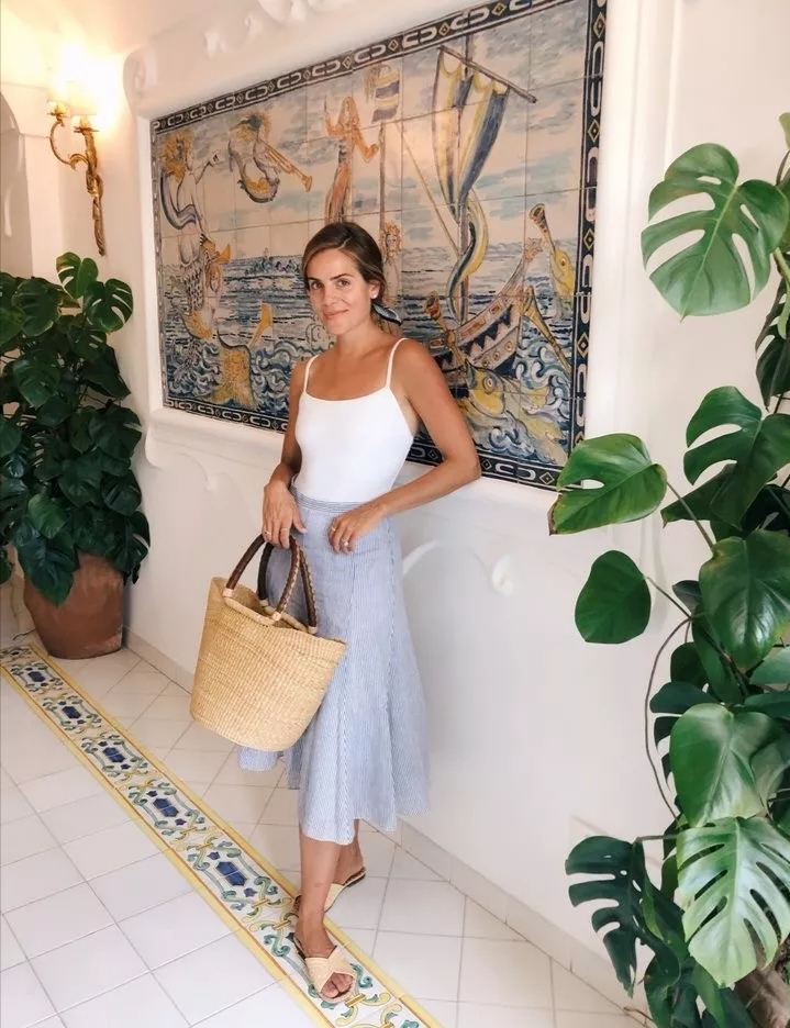 腿粗屁股大女生穿个什么裙子,腿粗屁股大的女生穿裤子还是裙子