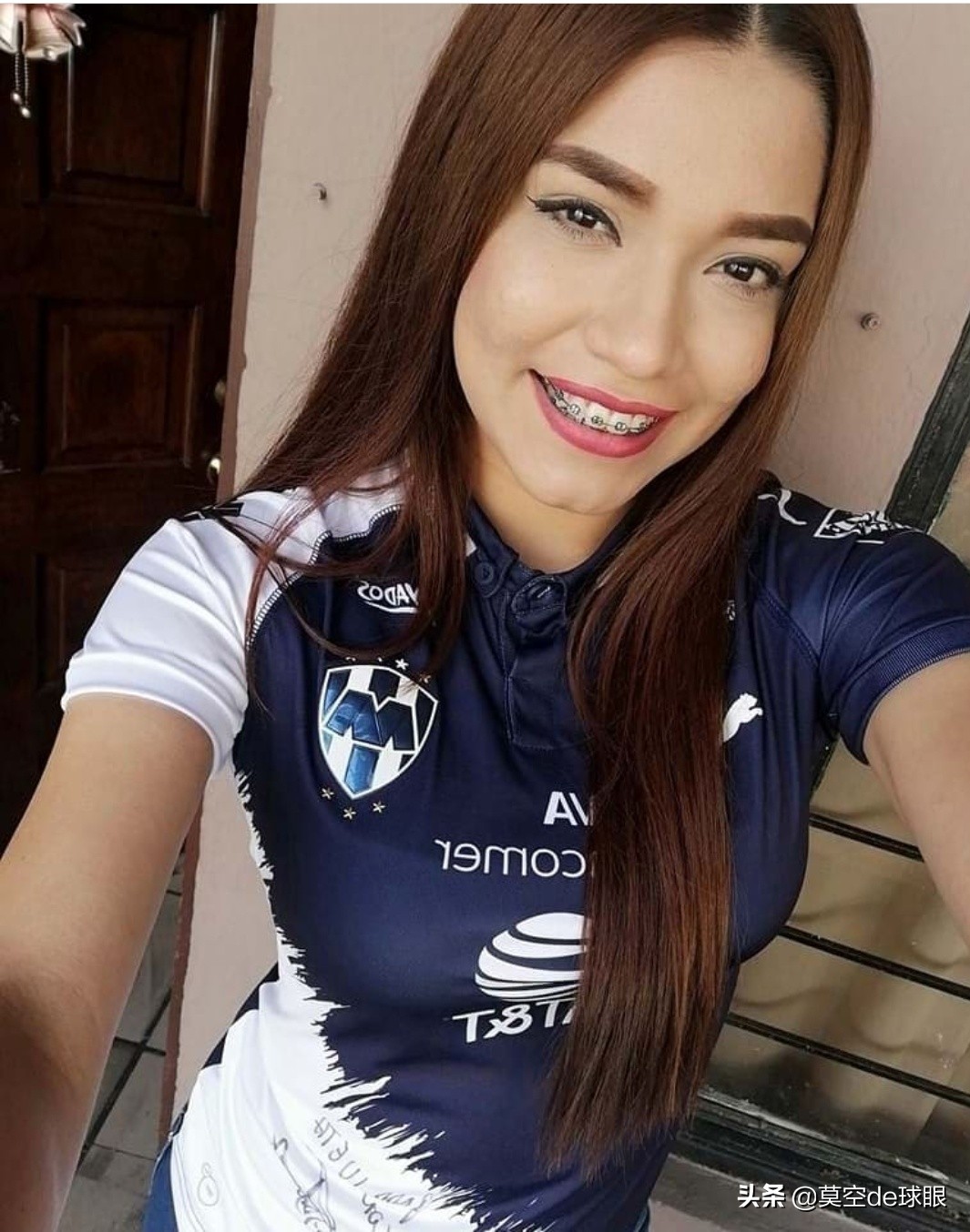 热爱足球的姐妹们最帅气,迟到的说一声,祝所有女球迷节日快乐!