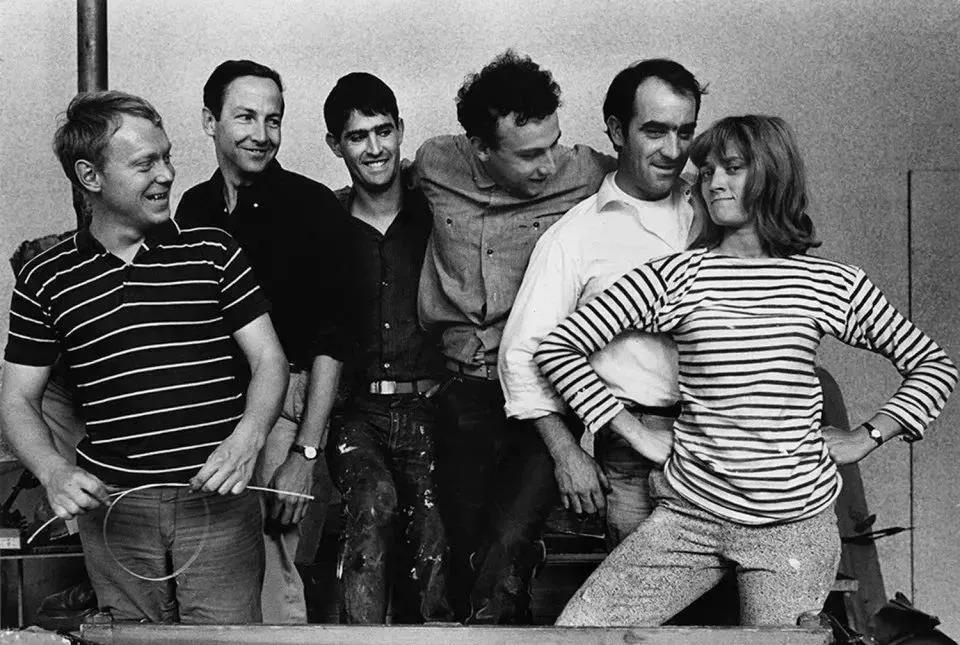 20世纪最受欢迎的女艺术家，她童年不幸，家人抑郁，终成传奇一生