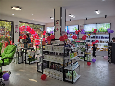 化妆品店加盟赚钱诀窍有哪些,小资生活化妆品店加盟官网