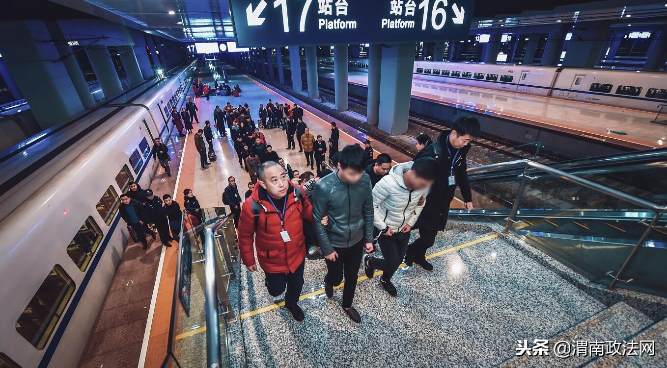 荐股诈骗加微信过程,荐股加微信骗局