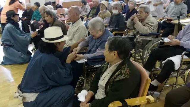 日本街头捡垃圾武士,日本街头捡垃圾天团