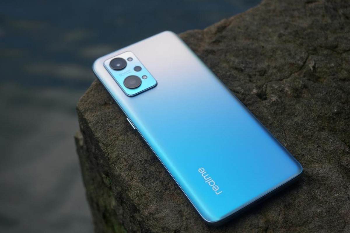 realme真我手机gtneo2和gtneo2t,realmegtneo2升级realmeui3.0