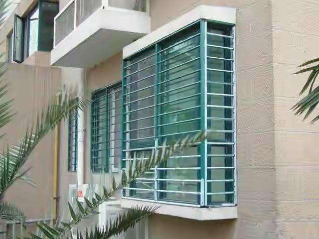 还在纠结装修用不用大品牌门窗,还在纠结去哪里选择防盗门吗