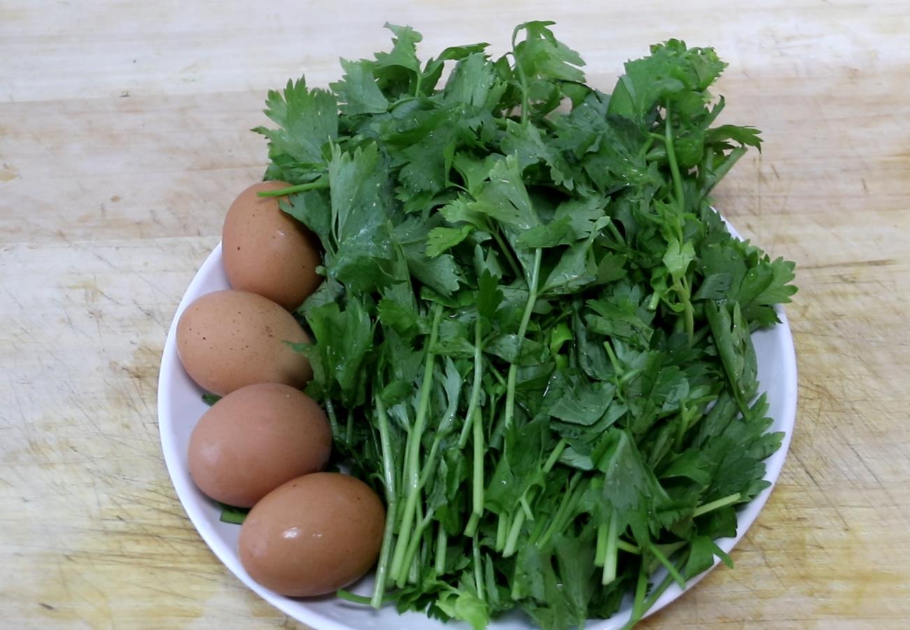 失眠睡不好，记住1种菜叶，促进安神，一觉睡到天亮