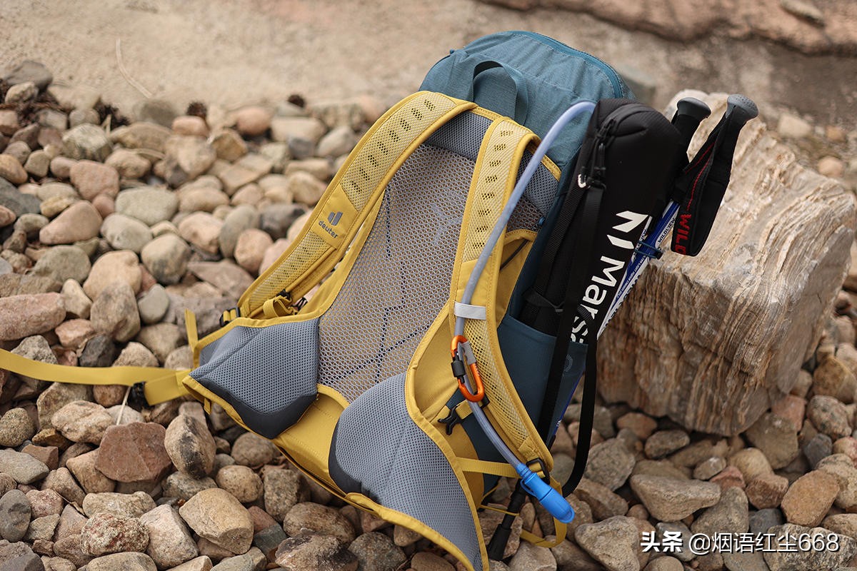 多特萤火虫哪个颜色最好看,多特萤火虫怎么挂折叠登山杖