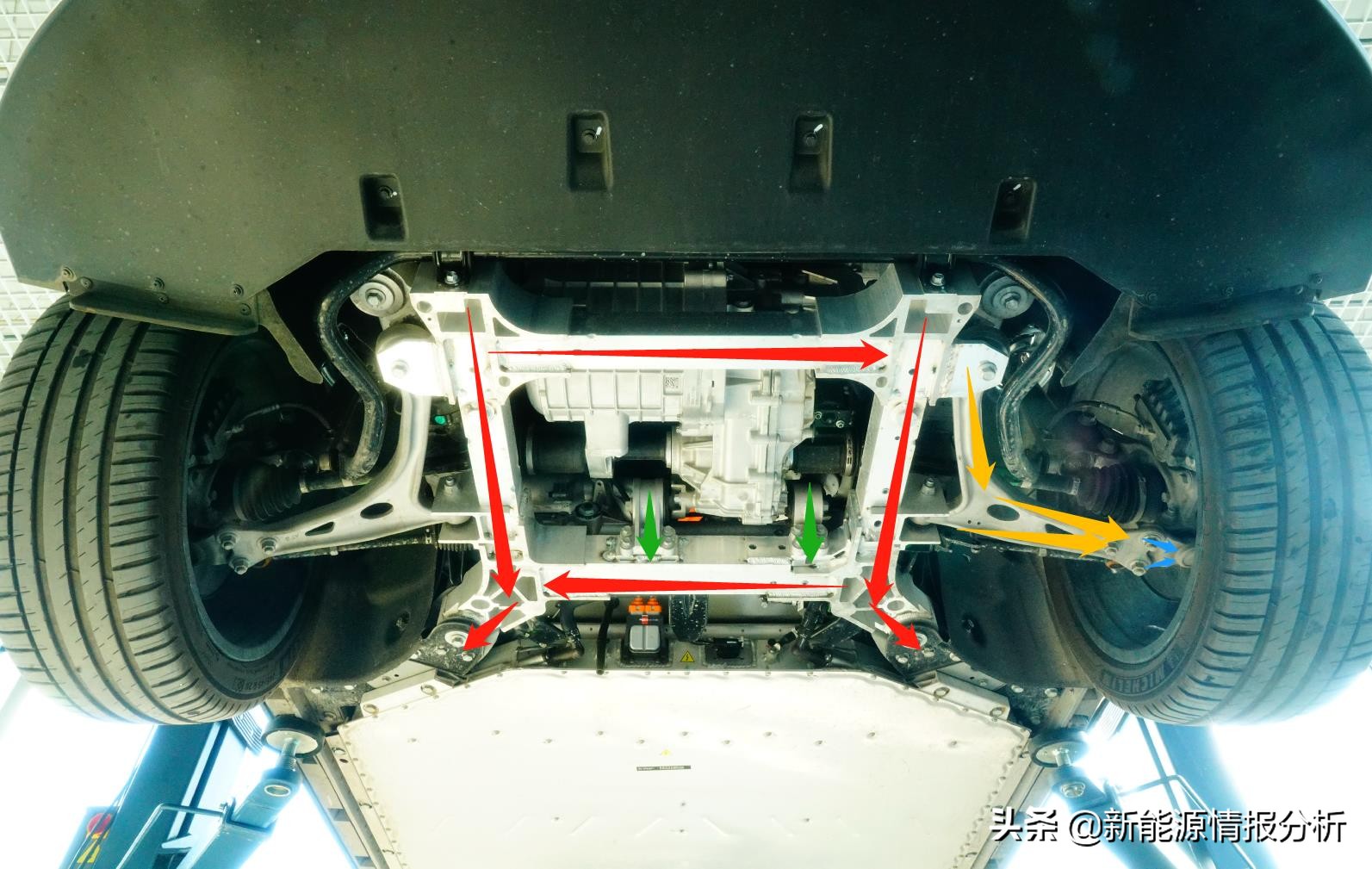 arcfox极狐hud测试,arcfox极狐at试驾