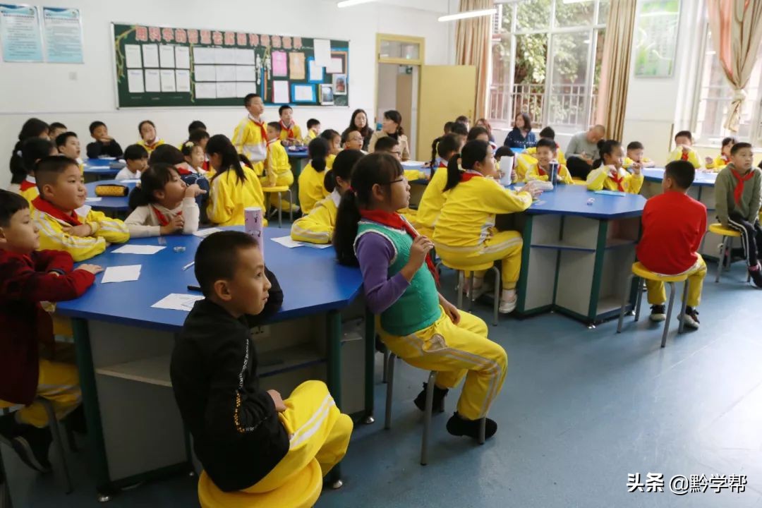 贵阳这个小学老师让孩子读“天书”，孩子们竟不亦乐乎？