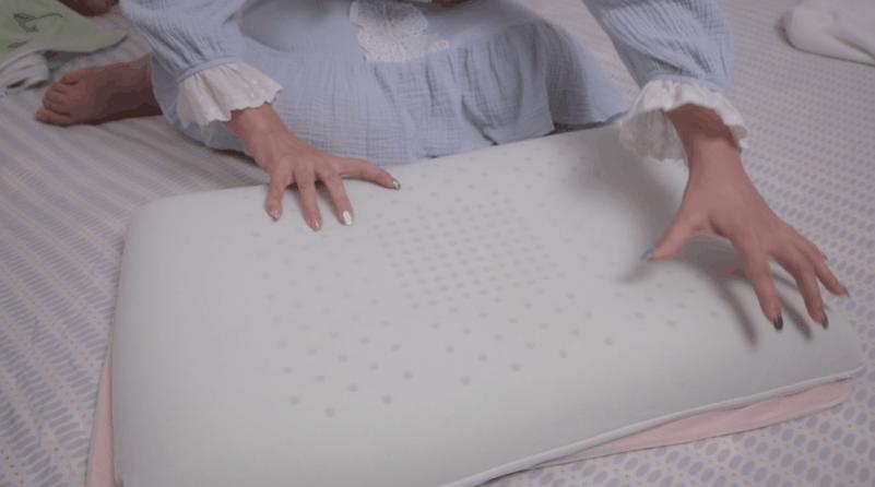 怎么选择适合自己的颈椎枕头,怎么选适合脖子的枕头