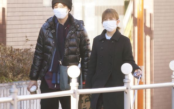 山口百惠当年的穿搭有多受欢迎,山口百惠年轻时微笑图片