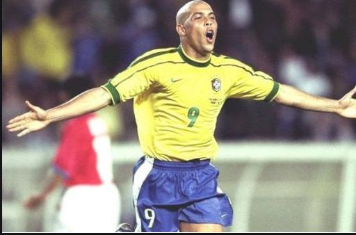 一个运动员传奇的一生,一个传奇球员的足球生涯