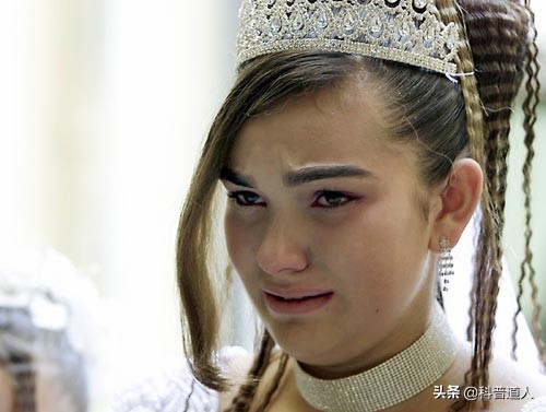 封建欧洲的特殊产物，女性贞节带