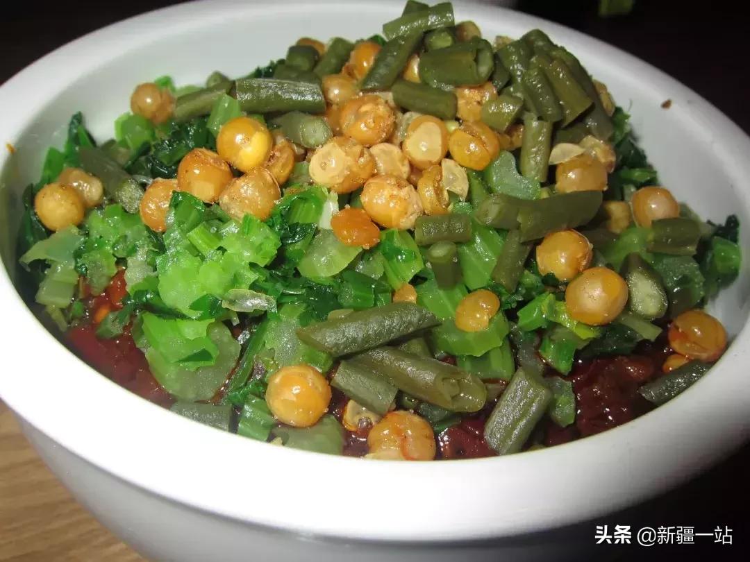 乌鲁木齐美食网红牛腩米粉,乌鲁木齐米粉推荐排行榜