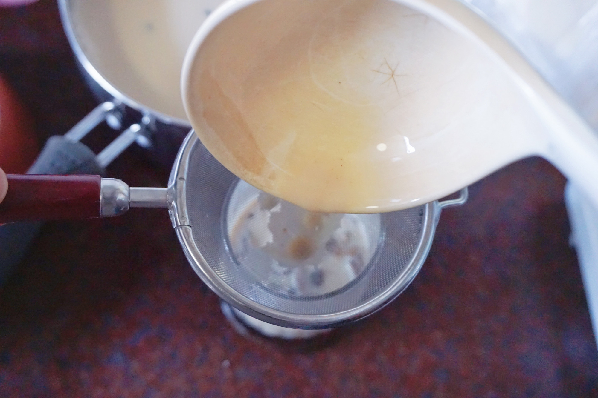 红茶和奶精自制奶茶,用纯牛奶做奶茶不用红茶不用茶叶