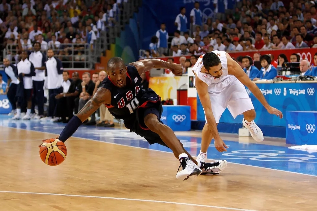 科比低帮鞋风靡,低帮科比