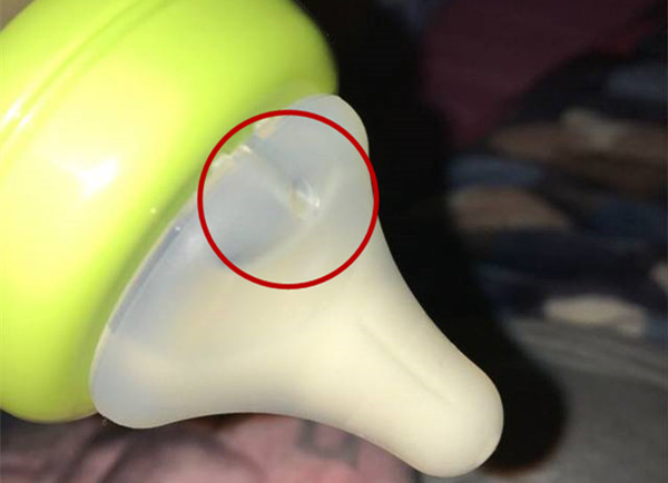 蓝臻一段奶粉冲下来有好多泡沫,泡奶粉有泡沫好还是没有泡沫好