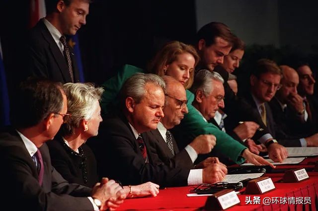 波黑人无法高唱*歌国**!波黑的*歌国**,为什么没有歌词?