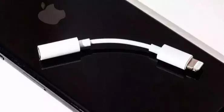 中国人对iPhone越来越消极