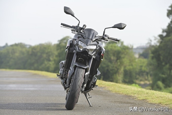 川崎z900跟川崎z1000有什么差别,川崎Z900驾驶体验