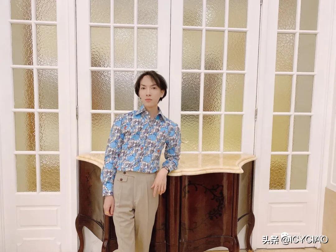 成衣定制最大的困难,对话95后白岩松视频