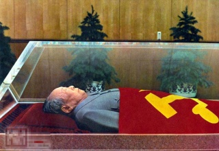 看了这个当代*安门天**和*安门天**广场介绍，去拍照都拍得底气十足了