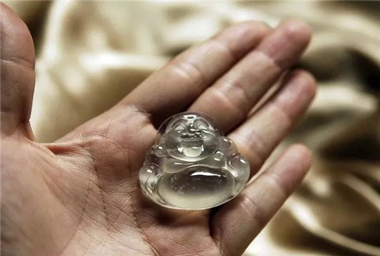 看懂玉石的好处,翡翠的光泽度怎么看