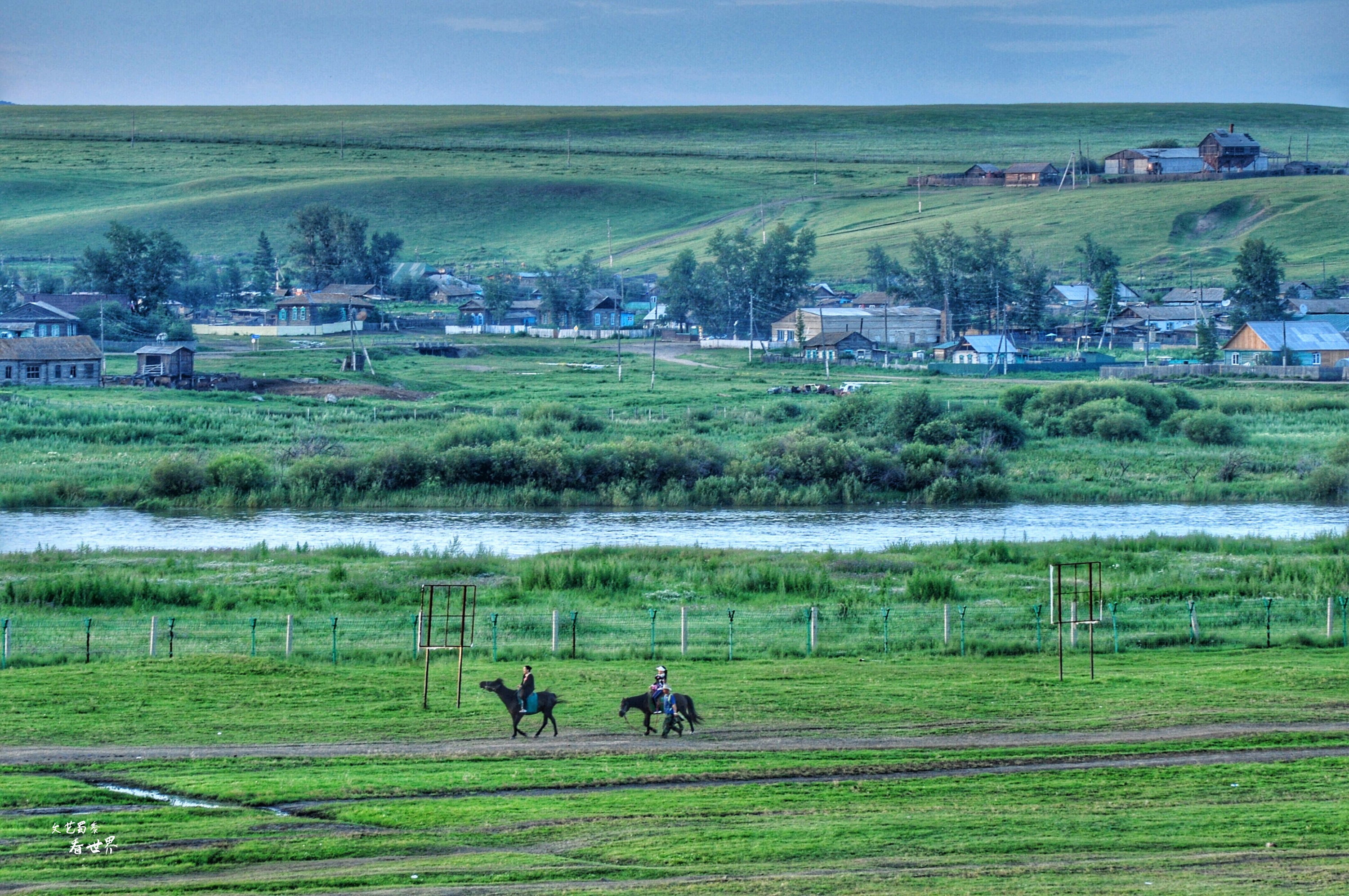 遇见最美草原呼伦贝尔深度游攻略 (带你去美丽的呼伦贝尔大草原)