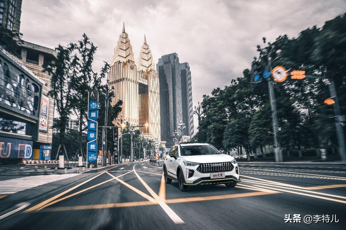 重庆试驾哈弗赤兔，满身智能安全配置7.7秒破百，这车能买吗？