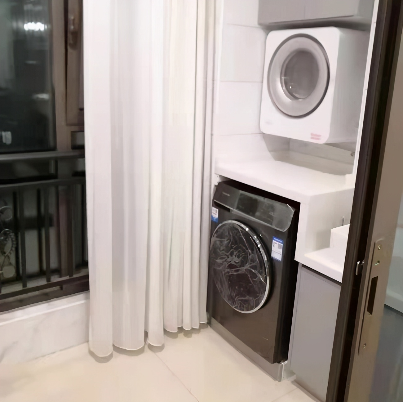 壁挂洗衣机会掉下来吗,卡萨帝壁挂式洗衣机能洗什么