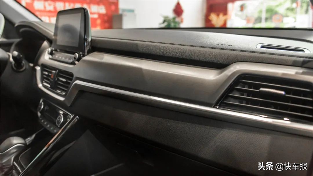 东风悦达起亚智跑:后浪卖得好,全靠前浪积的福「快车体验303」